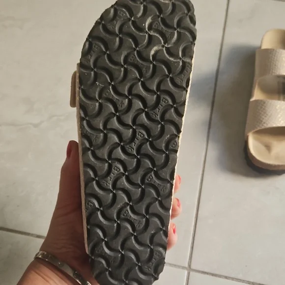 Birkenstock Sandals - Textured Cream - Picture 5 of 5